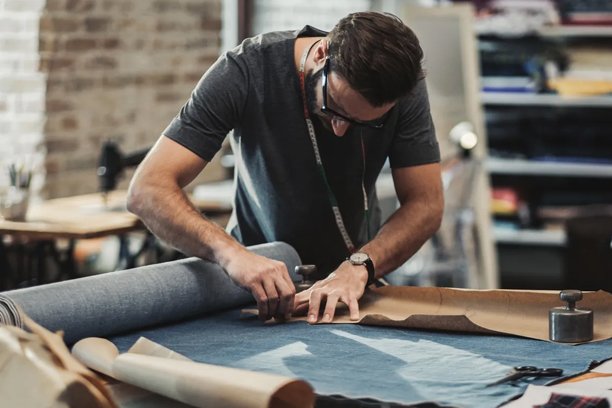 Apparel-Fitting-Revision-Process-Hitting World Sports